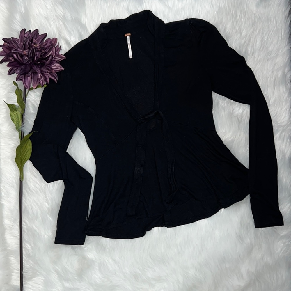 FREE PEOPLE FP deep neck LS flowy black tie top size XS